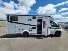 Fahrzeugbild Laika Kosmo L 409 #12