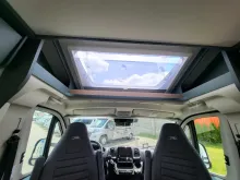 Fahrzeugbild Laika Kosmo L 409 #19