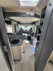 Fahrzeugbild Laika Kosmo L 409 #21