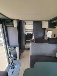 Fahrzeugbild Laika Kosmo L 409 #34