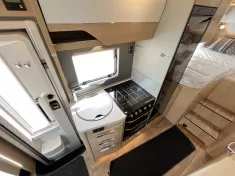 Bild 9 Hymer B-MC T 580 *XXL-Bett*Sat*Solar*