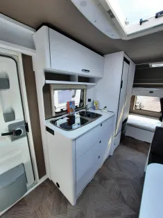 Bild 13 Dethleffs c' go 495 QSK Verfüg./Sparen Sie 3.222,- €