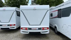 Schräg Hinten