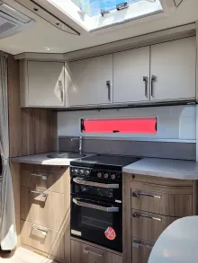 Fahrzeugbild Kabe Royal 630 TDL E5 #8