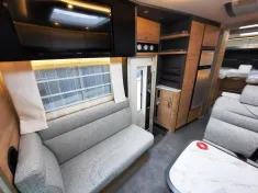 Bild 7 Dethleffs Globetrotter XXL A 9000-2 EB Verfüg./Sparen Sie 46.881,- €