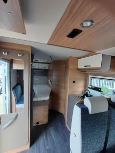 Bild 14 Weinsberg CaraSuite 650 MF Seitz S7 Rahmenfenster