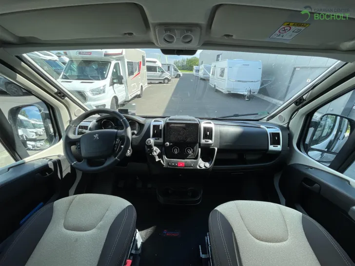 Fahrzeugbild Weinsberg CaraTour 600 MQ Ehem. Mietwagen #8