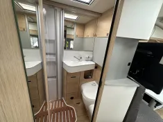 Bild 13 Hymer B-Klasse MC T 580 Mit GFK-Dachbeschichtung