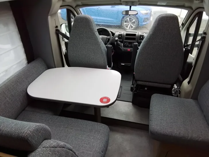 Fahrzeugbild Dethleffs Just 90 T 7052 DBM #7