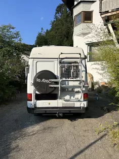 Bild 3 Mercedes-Benz Unimog