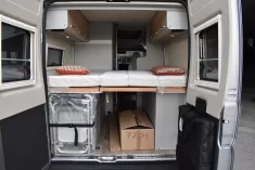 Bild 14 Hymer Free 602 Schlafdach, Längsbetten, 6m