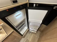 Bild 11 Megamobil MEGA REVOLUTION 640 *Hubbett *Markise *Winterpaket