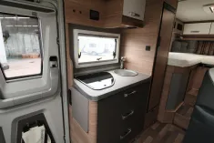 Bild 10 Weinsberg CaraCompact 640 MEG Suite Dachklima im April inkl.