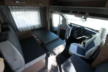 Fahrzeugbild Weinsberg CaraSuite 700 MEG Automatik, 155 PS #10