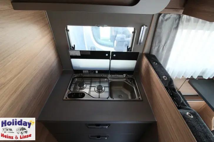 Fahrzeugbild Weinsberg CaraSuite 700 MEG Automatik, 155 PS #12