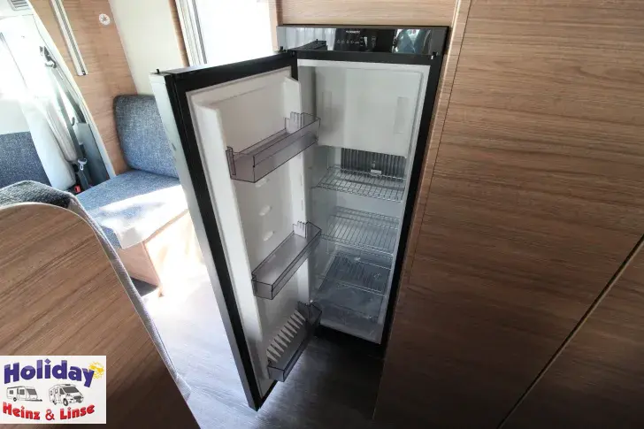 Fahrzeugbild Weinsberg CaraSuite 700 MEG Automatik, 155 PS #13