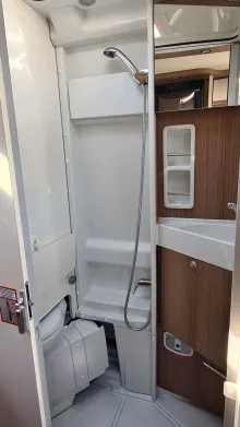 Fahrzeugbild Malibu Van Comfort 600 DB charming GT skyview #12