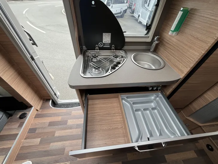 Fahrzeugbild Weinsberg CaraCompact 600 MEG EDITION [PEPPER] #12