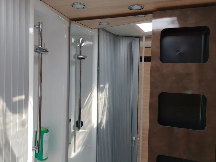 Fahrzeugbild Knaus Van TI Plus 650 MEG Platinum Selection 4x4 #16