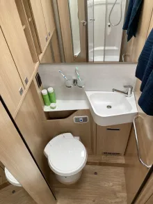 Fahrzeugbild Hymer B-Klasse MC T 680 Warmwasserheizung ALDE #13