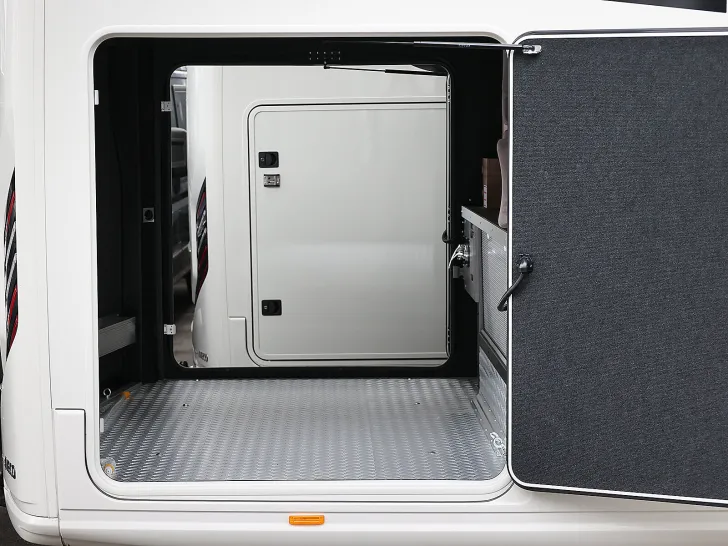 Fahrzeugbild Concorde CHARISMA 910 LI #7