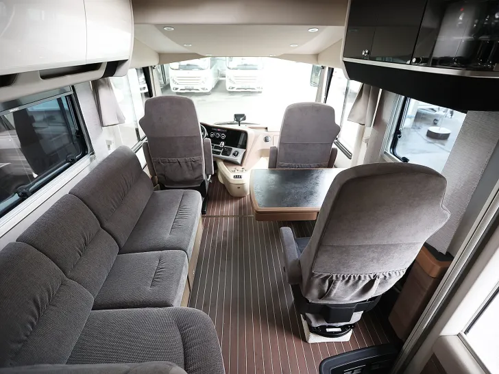 Fahrzeugbild Concorde CHARISMA 910 LI #9