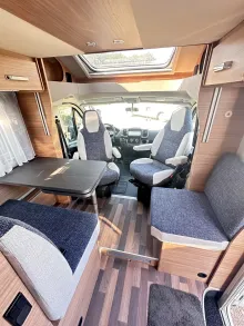 Fahrzeugbild Weinsberg CaraSuite 700 ME Mietfahrzeug Verfügbar 11.2026 #8