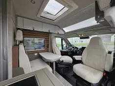 Bild 11 Hymer Camper Van Yellowstone Automatik Dachklima