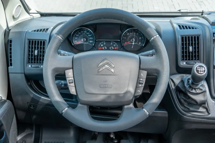 Fahrzeugbild LMC Innovan 600 *Querbett*Markise*Citroen* #8
