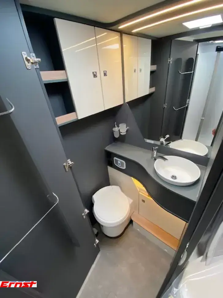 Fahrzeugbild Laika Kosmo H 1409 #6