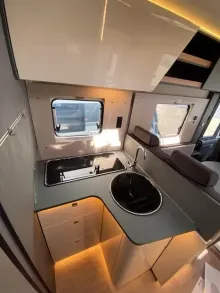 Fahrzeugbild Laika Kosmo H 1409 #8