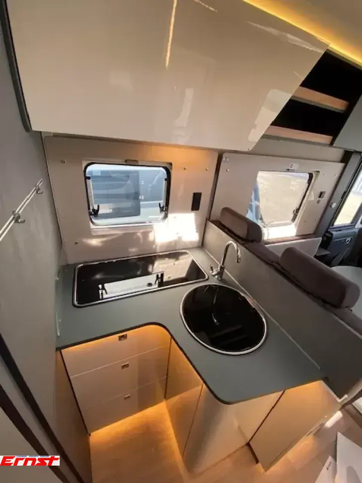 Fahrzeugbild Laika Kosmo H 1409 #8