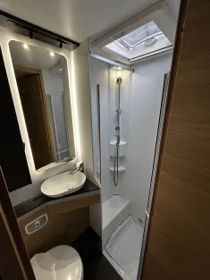 Bild 17 Adria Coral XL All-IN 660 SL Aut.180PS,, Truma 6e, AC Safty