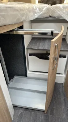 Kleiderschrank Frankia M-Line T7400 GD * RFK * hydr. Hub. * MBUX *