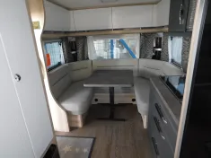 Bild 11 Hobby De Luxe 460 UFe SPARE bis zu € 1.000,00!