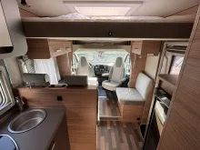 Sicht vorne-hinten Weinsberg CaraSuite 700 ME FIAT / Kamera, TV+Auto-Sat.