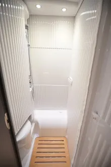 Fahrzeugbild Laika Kosmo L 319 100 CARAVANS MÜSSEN RAUS! #9