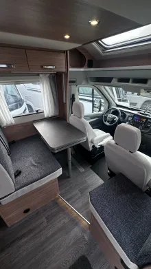 Fahrzeugbild Weinsberg CaraSuite 700 MEG #6