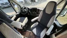Bild 16 Weinsberg CaraHome 650 DG Mietwagen Verfügbar Nov 25