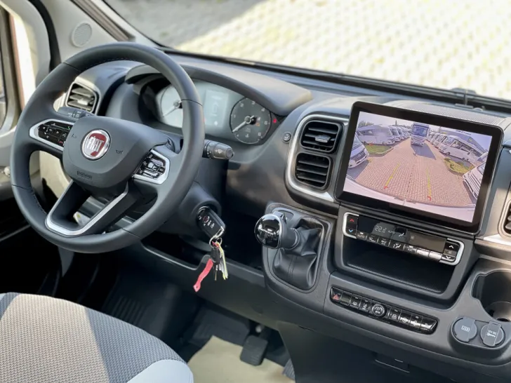 Fahrzeugbild VANTourer 600 D Fiat 140 PS #10