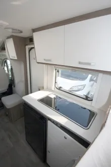 Fahrzeugbild Carado VAN V132 #7