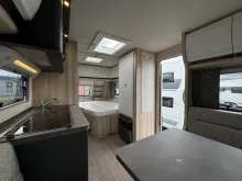 Fahrzeugbild Hobby De Luxe 460 UFe #7