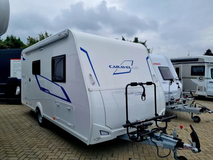 Fahrzeugbild Caravelair Alba 426 Family #3