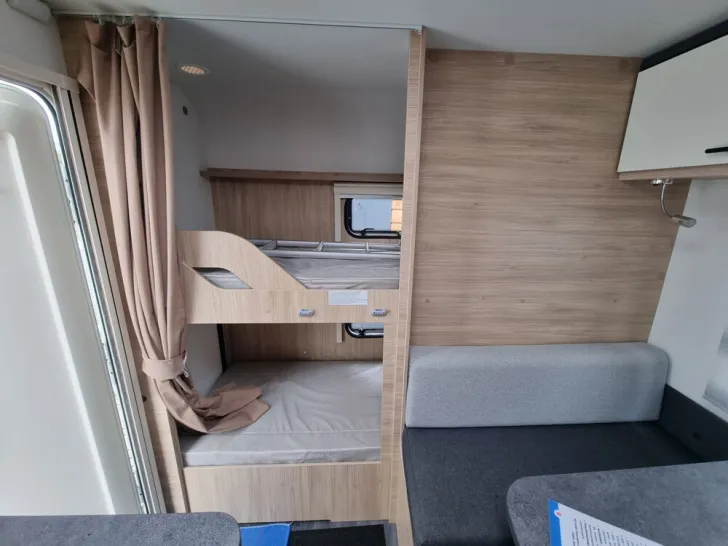 Fahrzeugbild Caravelair Alba 426 Family #11