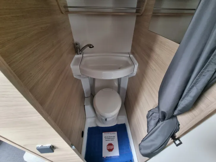 Fahrzeugbild Caravelair Alba 426 Family #14