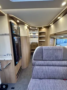 Bild 9 Malibu Reisemobil T 490 LE Skyview+Fahrassistenten