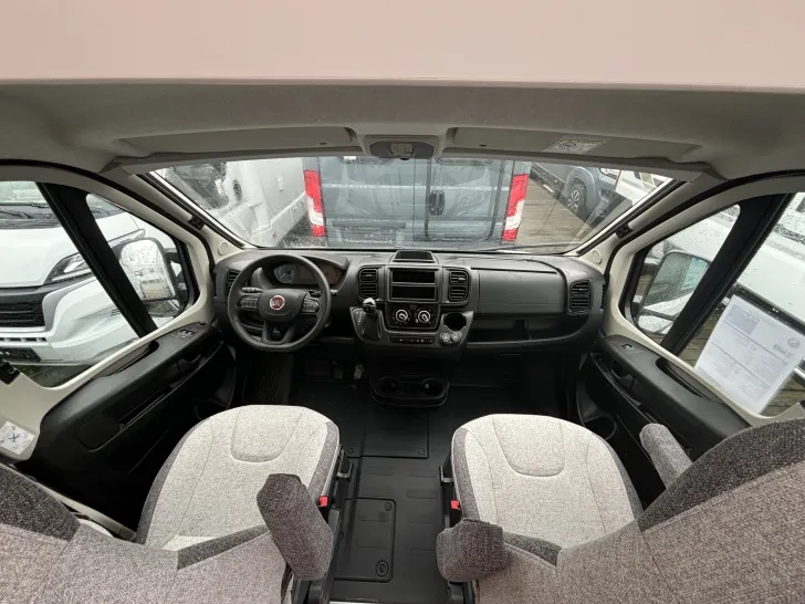 Fahrerhaus Knaus BoxLife 630 ME Automatik 4 Pakete, S7 Fenster