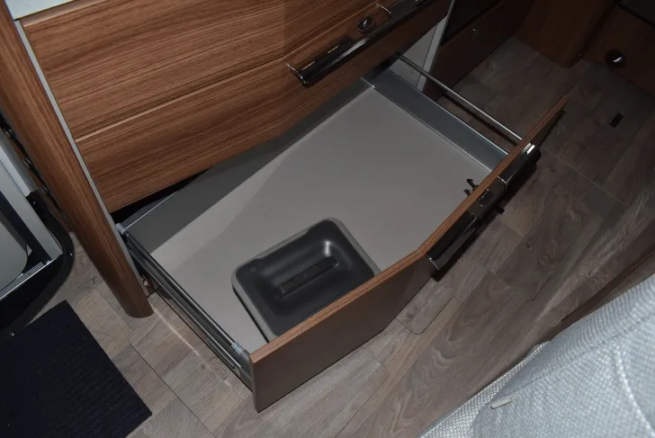 Fahrzeugbild Hymer B-Klasse MC T 580 Mercedes, Doppelboden, Autom. #28