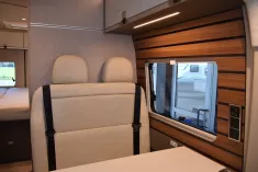 Bild 13 Hymer Camper Van Yosemite Längsbetten, 5,99m, Skyview