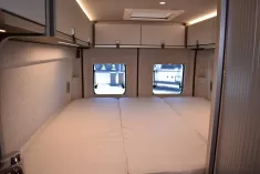 Bild 17 Hymer Camper Van Yosemite Längsbetten, 5,99m, Skyview